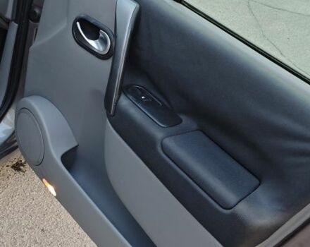 Серый Рено Сценик II, объемом двигателя 1.6 л и пробегом 207 тыс. км за 4800 $, фото 8 на Automoto.ua