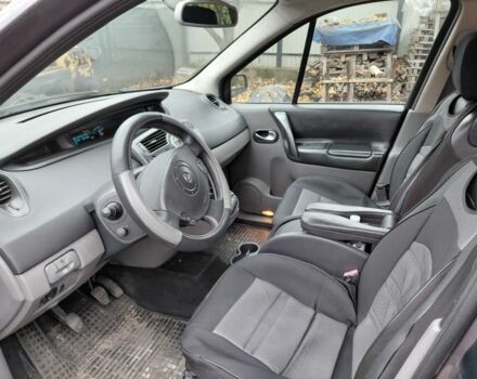 Серый Рено Сценик II, объемом двигателя 1.9 л и пробегом 98 тыс. км за 3700 $, фото 4 на Automoto.ua