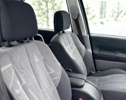 Сірий Рено Сценік II, об'ємом двигуна 1.6 л та пробігом 220 тис. км за 4000 $, фото 4 на Automoto.ua