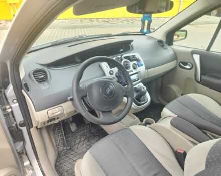 Рено Сценік II 2005 у Полтаві на Automoto.ua Сірий Рено Сценік II, об'ємом двигуна 1.6 л та пробігом 189 тис. км за 4600 $, фото 7 на Automoto.ua