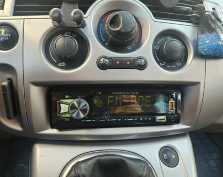 Рено Сценік II 2005 у Полтаві на Automoto.ua Сірий Рено Сценік II, об'ємом двигуна 1.6 л та пробігом 189 тис. км за 4600 $, фото 15 на Automoto.ua