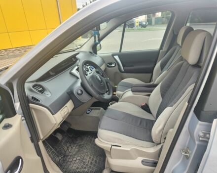 Рено Сценік II 2005 у Полтаві на Automoto.ua Сірий Рено Сценік II, об'ємом двигуна 1.6 л та пробігом 189 тис. км за 4600 $, фото 6 на Automoto.ua