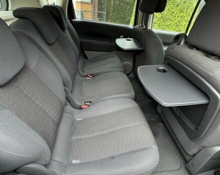 Серый Рено Сценик II, объемом двигателя 1.6 л и пробегом 187 тыс. км за 5499 $, фото 7 на Automoto.ua