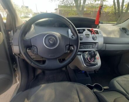 Серый Рено Сценик II, объемом двигателя 1.6 л и пробегом 219 тыс. км за 5100 $, фото 5 на Automoto.ua