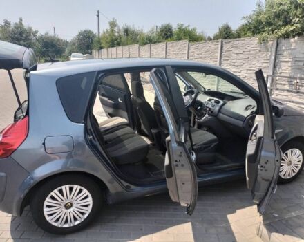 Серый Рено Сценик II, объемом двигателя 1.5 л и пробегом 300 тыс. км за 4200 $, фото 7 на Automoto.ua