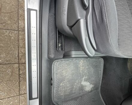 Серый Рено Сценик II, объемом двигателя 1.6 л и пробегом 187 тыс. км за 5499 $, фото 16 на Automoto.ua