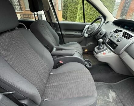 Серый Рено Сценик II, объемом двигателя 1.6 л и пробегом 187 тыс. км за 5499 $, фото 6 на Automoto.ua