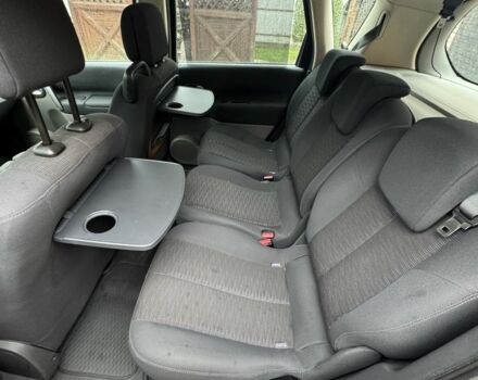 Серый Рено Сценик II, объемом двигателя 1.6 л и пробегом 187 тыс. км за 5499 $, фото 5 на Automoto.ua