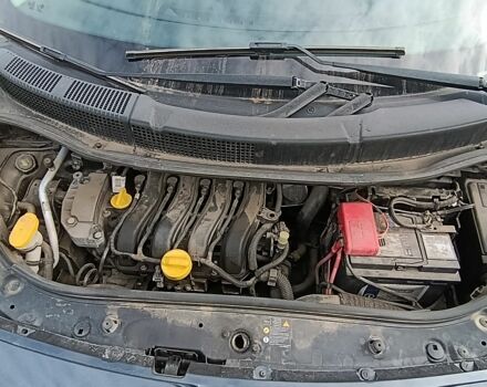 Сірий Рено Сценік II, об'ємом двигуна 0 л та пробігом 2 тис. км за 5000 $, фото 4 на Automoto.ua