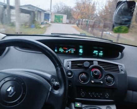 Серый Рено Сценик II, объемом двигателя 1.6 л и пробегом 260 тыс. км за 2400 $, фото 4 на Automoto.ua