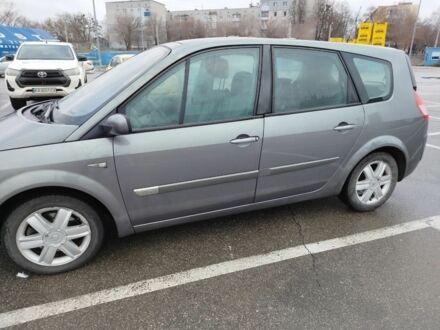 Рено Сценик II 2003 в Харькове на Automoto.ua Серый Рено Сценик II, объемом двигателя 2 л и пробегом 220 тыс. км за 1800 $, фото 1 на Automoto.ua