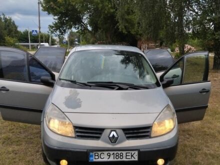 Серый Рено Сценик II, объемом двигателя 1.6 л и пробегом 180 тыс. км за 3500 $, фото 1 на Automoto.ua