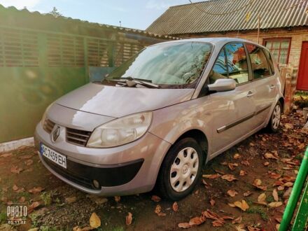 Рено Сценік II 2005 у Луцьку на Automoto.ua Сірий Рено Сценік II, об'ємом двигуна 1.5 л та пробігом 240 тис. км за 3350 $, фото 1 на Automoto.ua