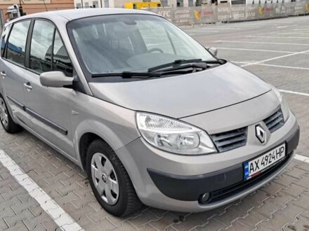 Рено Сценик II 2005 в Ивано-Франковске на Automoto.ua Серый Рено Сценик II, объемом двигателя 1.6 л и пробегом 157 тыс. км за 5500 $, фото 1 на Automoto.ua