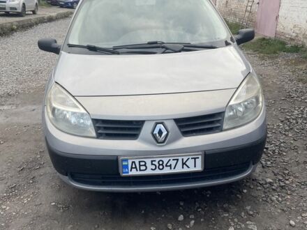 Серый Рено Сценик II, объемом двигателя 1.5 л и пробегом 227 тыс. км за 5000 $, фото 1 на Automoto.ua