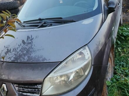 Серый Рено Сценик II, объемом двигателя 1.9 л и пробегом 290 тыс. км за 1700 $, фото 1 на Automoto.ua