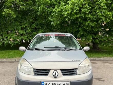 Рено Сценик II 2005 в Ровно на Automoto.ua Серый Рено Сценик II, объемом двигателя 1.5 л и пробегом 280 тыс. км за 3500 $, фото 1 на Automoto.ua