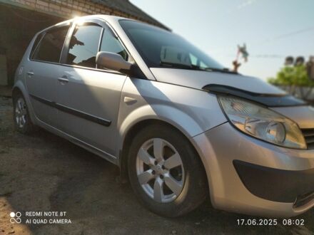 Рено Сценик II 2006 в Кривом Роге на Automoto.ua Серый Рено Сценик II, объемом двигателя 2 л и пробегом 225 тыс. км за 6300 $, фото 1 на Automoto.ua