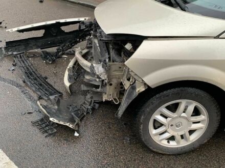 Сірий Рено Сценік II, об'ємом двигуна 1.9 л та пробігом 407 тис. км за 3500 $, фото 1 на Automoto.ua