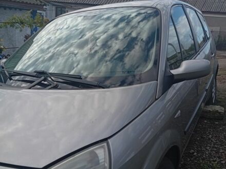 Рено Сценік II 2007 у Голованевске на Automoto.ua Сірий Рено Сценік II, об'ємом двигуна 1.5 л та пробігом 450 тис. км за 3000 $, фото 1 на Automoto.ua