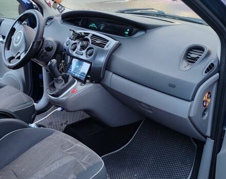 Рено Сценик II 2003 в Харькове на Automoto.ua Синий Рено Сценик II, объемом двигателя 1.6 л и пробегом 210 тыс. км за 4770 $, фото 5 на Automoto.ua