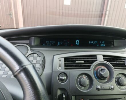 Синий Рено Сценик II, объемом двигателя 1.6 л и пробегом 183 тыс. км за 5250 $, фото 5 на Automoto.ua