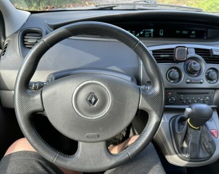 Синий Рено Сценик II, объемом двигателя 1.6 л и пробегом 152 тыс. км за 5100 $, фото 6 на Automoto.ua