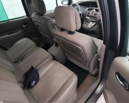 Рено Сценик II 2003 в Жмеренке на Automoto.ua Зеленый Рено Сценик II, объемом двигателя 2 л и пробегом 258 тыс. км за 4459 $, фото 5 на Automoto.ua