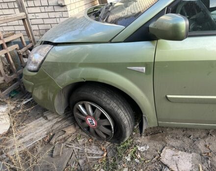 Рено Сценик II 2006 в Днепре (Днепропетровске) на Automoto.ua Зеленый Рено Сценик II, объемом двигателя 1.5 л и пробегом 320 тыс. км за 1300 $, фото 2 на Automoto.ua