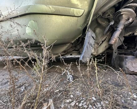Рено Сценик II 2006 в Днепре (Днепропетровске) на Automoto.ua Зеленый Рено Сценик II, объемом двигателя 1.5 л и пробегом 320 тыс. км за 1300 $, фото 6 на Automoto.ua
