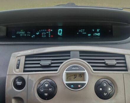 Зеленый Рено Сценик II, объемом двигателя 2 л и пробегом 258 тыс. км за 4800 $, фото 7 на Automoto.ua