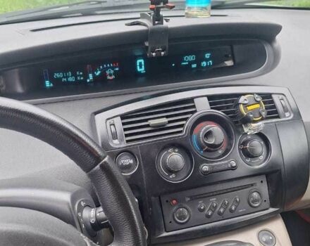 Зеленый Рено Сценик II, объемом двигателя 1.6 л и пробегом 260 тыс. км за 5000 $, фото 1 на Automoto.ua