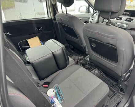 Белый Рено Сценик III, объемом двигателя 1.5 л и пробегом 295 тыс. км за 5750 $, фото 6 на Automoto.ua