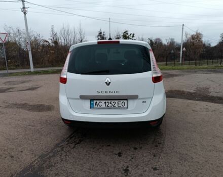 Белый Рено Сценик III, объемом двигателя 1.5 л и пробегом 288 тыс. км за 5800 $, фото 4 на Automoto.ua