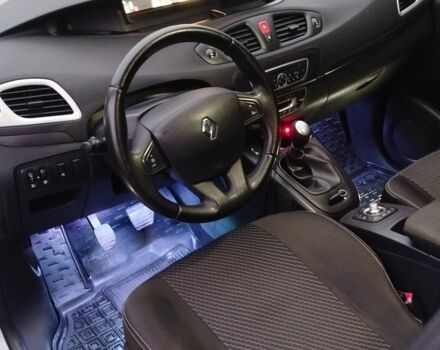 Белый Рено Сценик III, объемом двигателя 1.5 л и пробегом 312 тыс. км за 5900 $, фото 4 на Automoto.ua