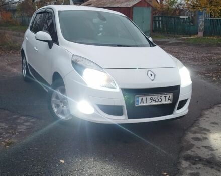 Белый Рено Сценик III, объемом двигателя 1.5 л и пробегом 312 тыс. км за 5900 $, фото 2 на Automoto.ua