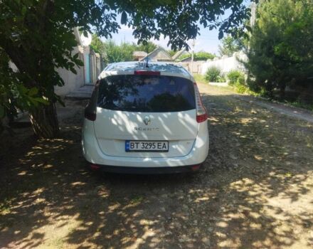 Белый Рено Сценик III, объемом двигателя 1.5 л и пробегом 350 тыс. км за 7700 $, фото 7 на Automoto.ua