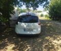 Белый Рено Сценик III, объемом двигателя 1.5 л и пробегом 350 тыс. км за 7700 $, фото 7 на Automoto.ua
