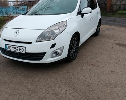 Белый Рено Сценик III, объемом двигателя 1.5 л и пробегом 288 тыс. км за 5800 $, фото 6 на Automoto.ua