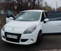 Белый Рено Сценик III, объемом двигателя 1.5 л и пробегом 312 тыс. км за 5900 $, фото 3 на Automoto.ua