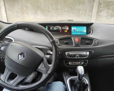 Белый Рено Сценик III, объемом двигателя 1.5 л и пробегом 350 тыс. км за 7700 $, фото 14 на Automoto.ua