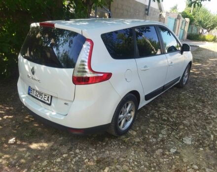 Белый Рено Сценик III, объемом двигателя 1.5 л и пробегом 350 тыс. км за 7700 $, фото 11 на Automoto.ua