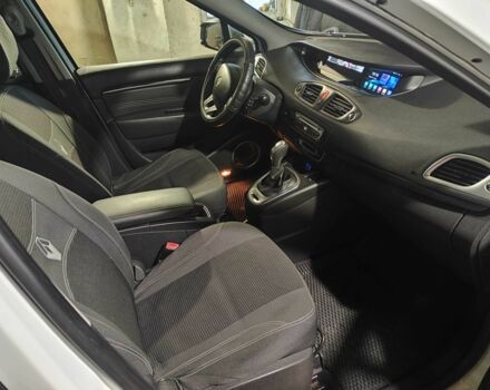 Белый Рено Сценик III, объемом двигателя 1.5 л и пробегом 350 тыс. км за 7700 $, фото 16 на Automoto.ua