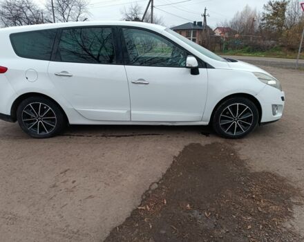 Белый Рено Сценик III, объемом двигателя 1.5 л и пробегом 288 тыс. км за 5800 $, фото 3 на Automoto.ua