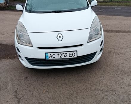 Белый Рено Сценик III, объемом двигателя 1.5 л и пробегом 288 тыс. км за 5800 $, фото 2 на Automoto.ua