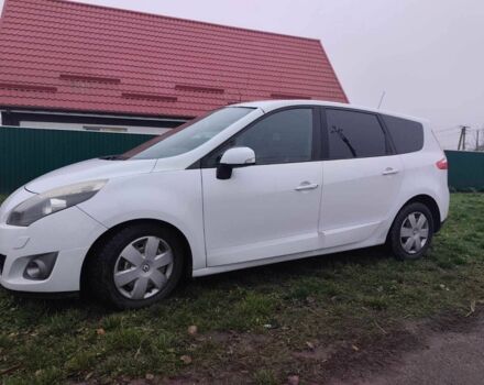 Білий Рено Сценік III, об'ємом двигуна 1.6 л та пробігом 260 тис. км за 7100 $, фото 1 на Automoto.ua