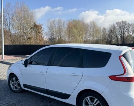 Белый Рено Сценик III, объемом двигателя 1.5 л и пробегом 390 тыс. км за 4900 $, фото 2 на Automoto.ua