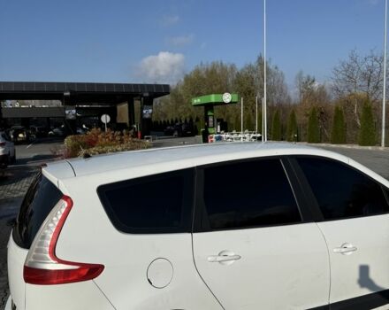 Белый Рено Сценик III, объемом двигателя 1.5 л и пробегом 390 тыс. км за 4900 $, фото 15 на Automoto.ua