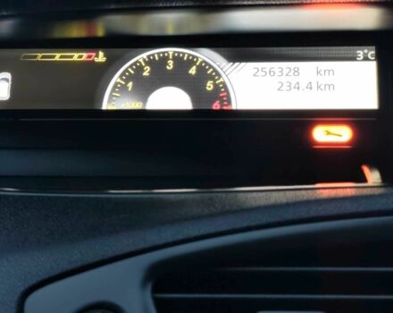 Білий Рено Сценік III, об'ємом двигуна 1.6 л та пробігом 260 тис. км за 7100 $, фото 18 на Automoto.ua