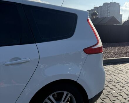 Белый Рено Сценик III, объемом двигателя 1.5 л и пробегом 390 тыс. км за 4900 $, фото 9 на Automoto.ua